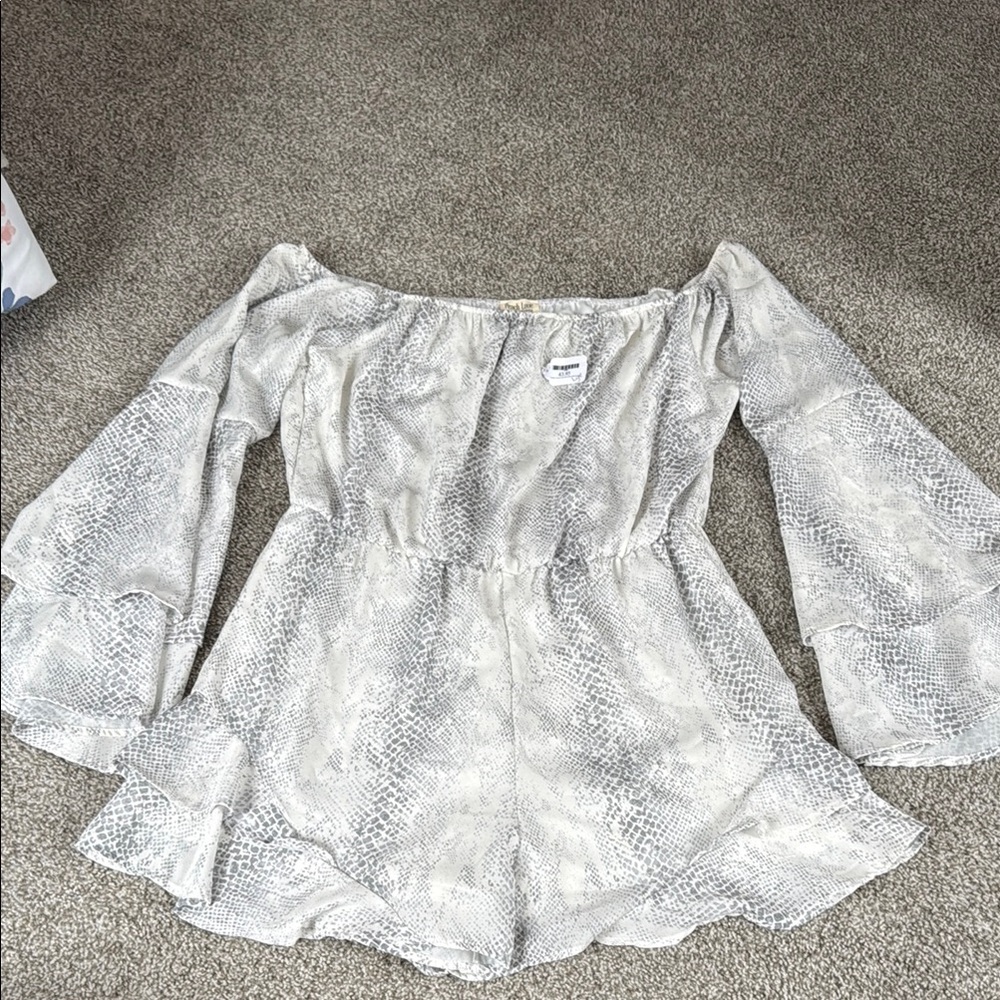 Peach Love California Off-Shoulder Snake Print Dress - Gray